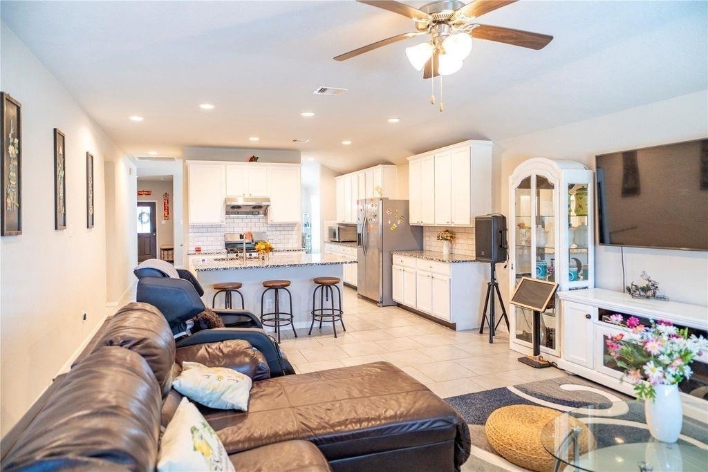 18226 Mulberry Spring Circle - Photo 4