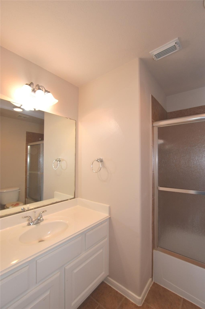 19415 Countryroad Drive - Photo 24