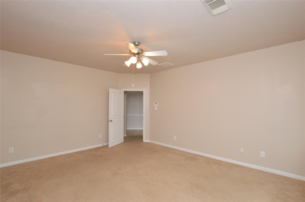19415 Countryroad Drive - Photo 12