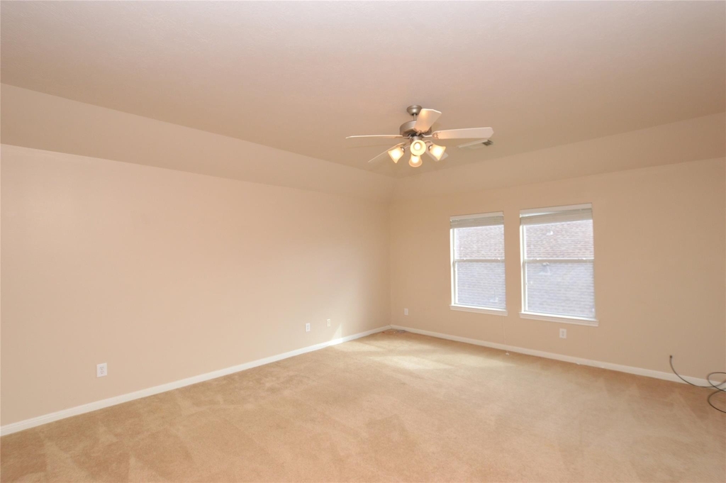 19415 Countryroad Drive - Photo 17