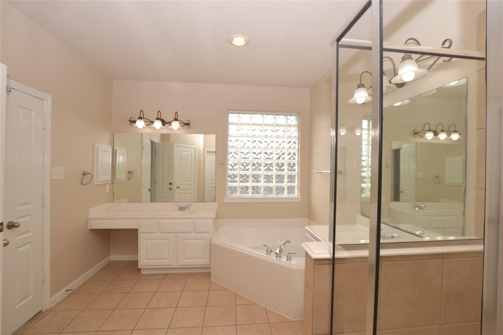 19415 Countryroad Drive - Photo 14