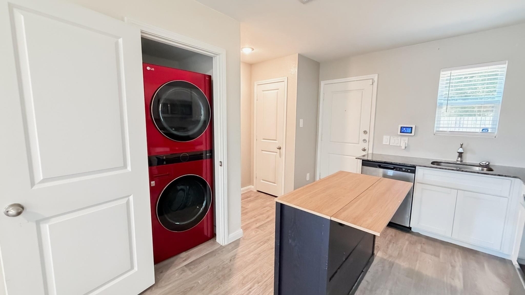16451 Jasmine Marie Place - Photo 4