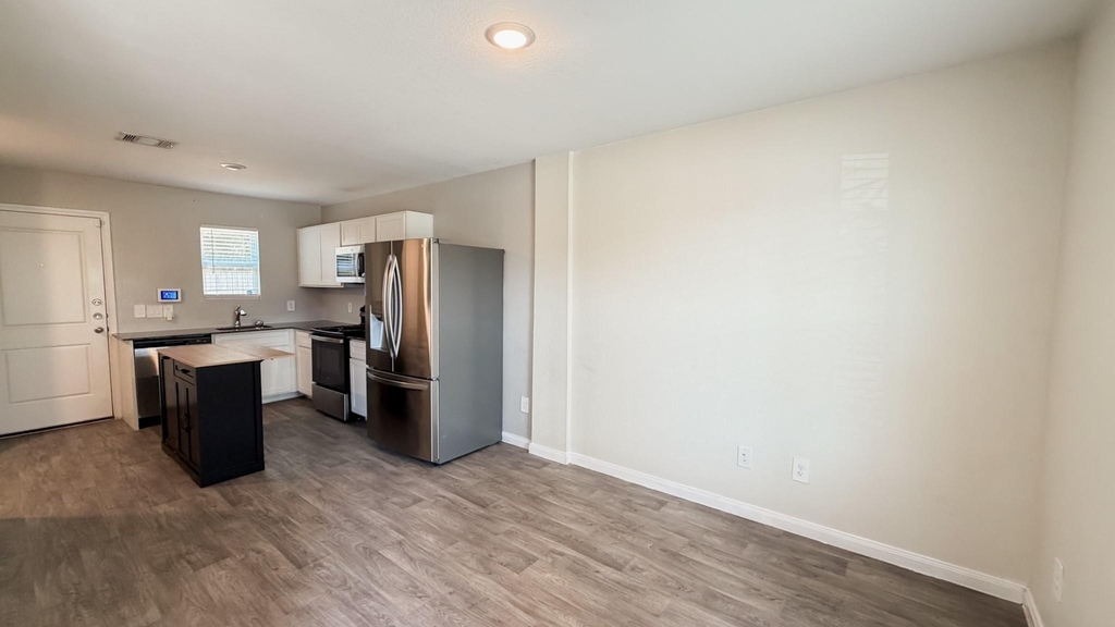 16451 Jasmine Marie Place - Photo 2