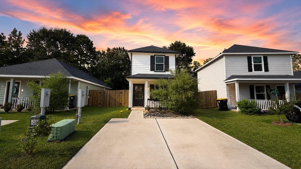 16451 Jasmine Marie Place - Photo 0