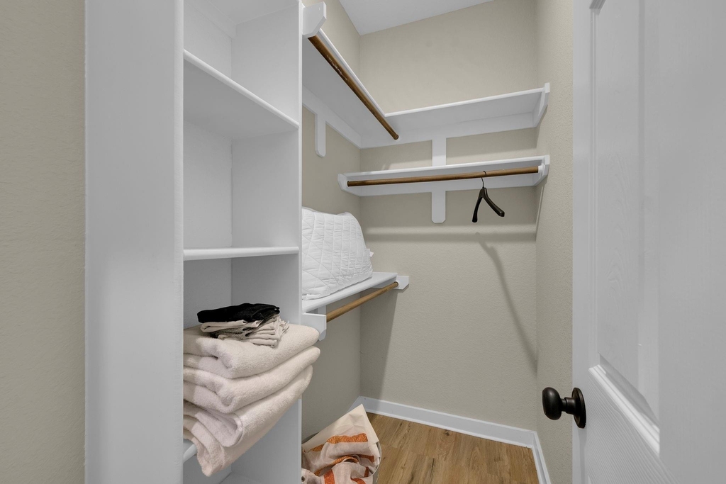 10317 Lake Road - Photo 12