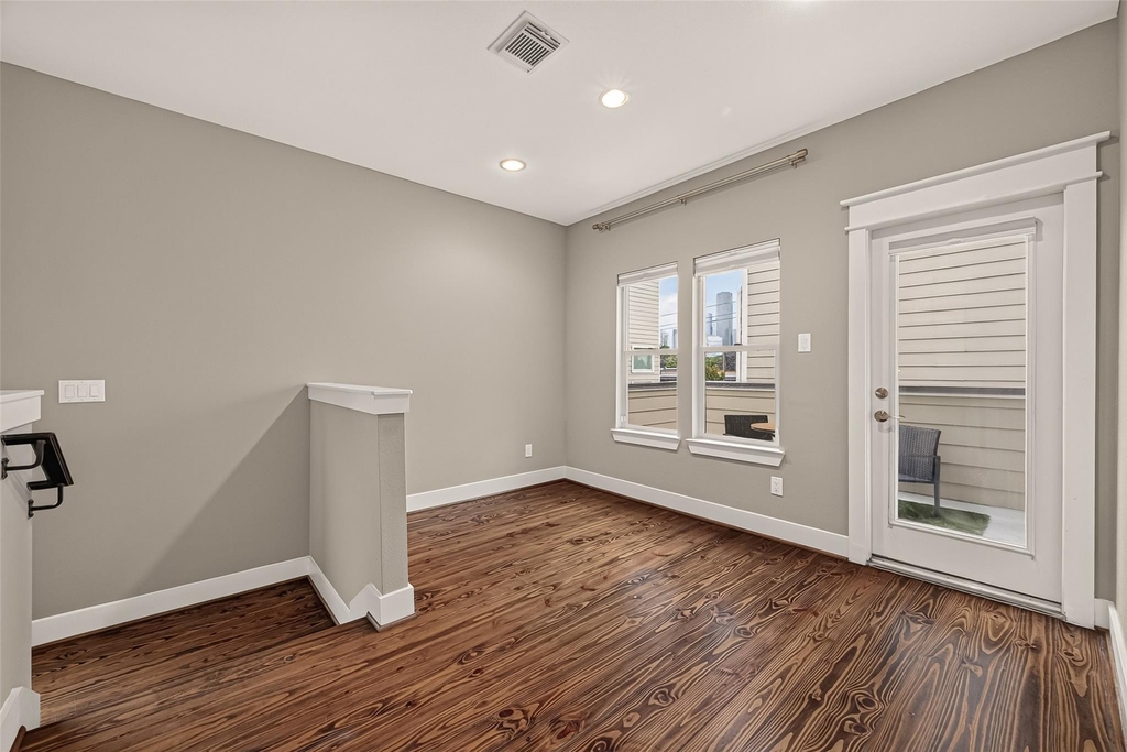 1510 Crockett Street - Photo 24