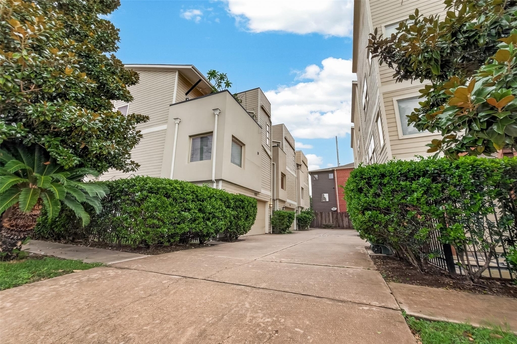 1510 Crockett Street - Photo 39