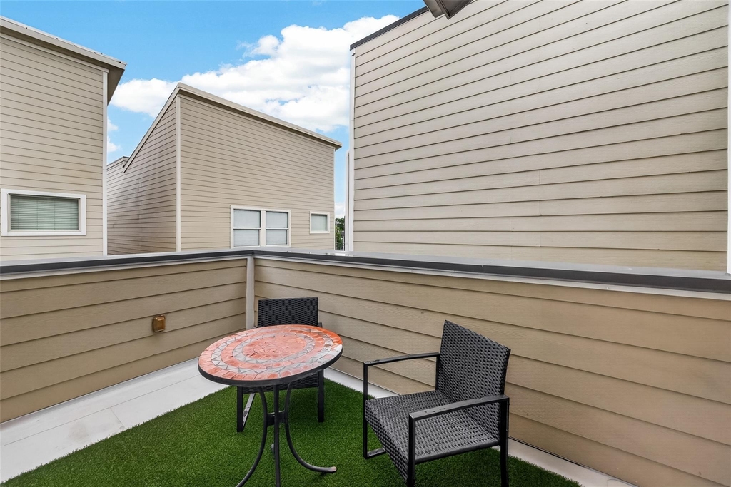 1510 Crockett Street - Photo 36