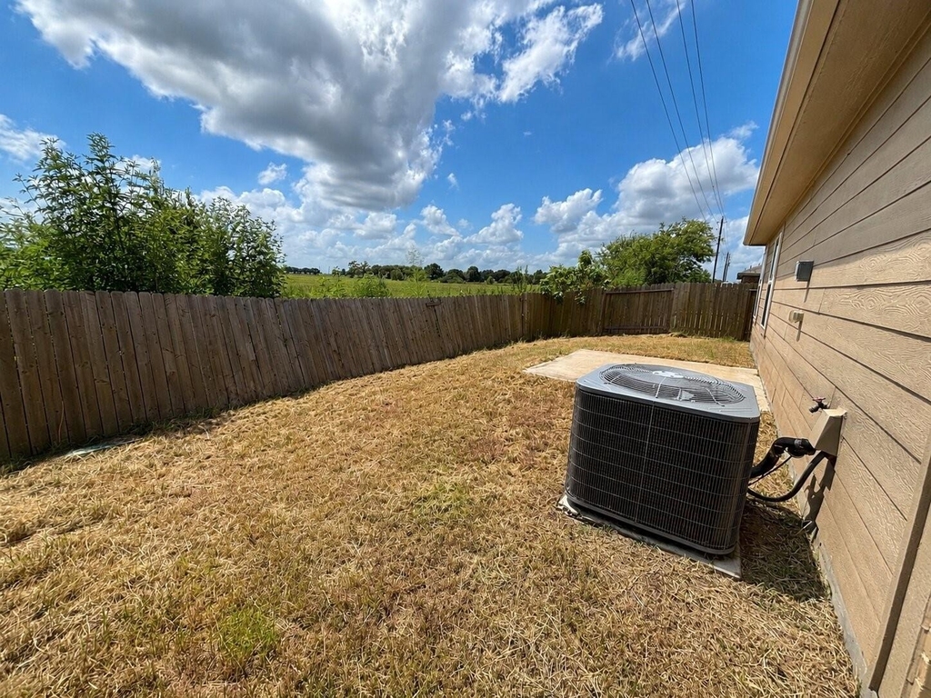 7942 Vacek Meadows Loop - Photo 16
