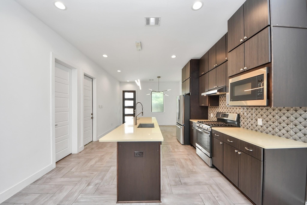 1703 Cedrocanna Lane - Photo 10
