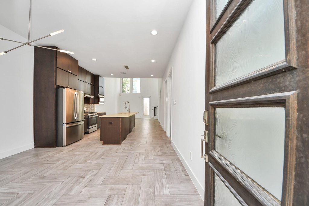 1703 Cedrocanna Lane - Photo 5