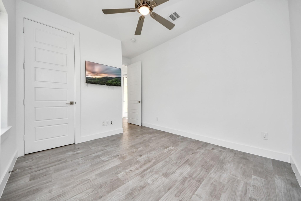 1703 Cedrocanna Lane - Photo 43