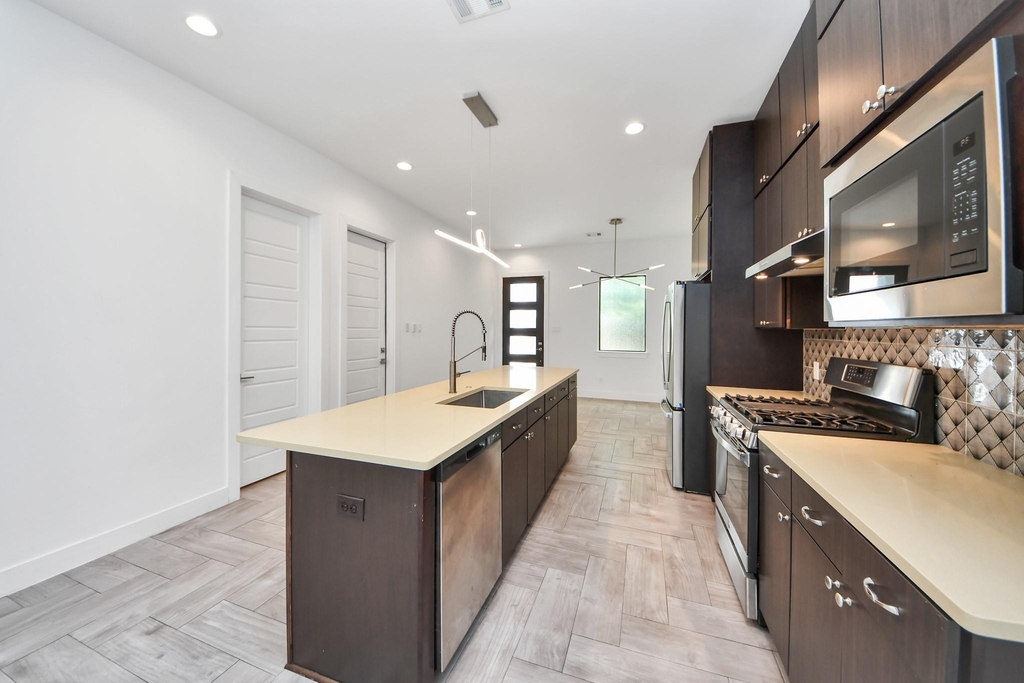 1703 Cedrocanna Lane - Photo 11