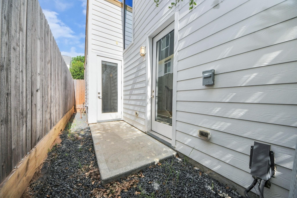 1703 Cedrocanna Lane - Photo 28