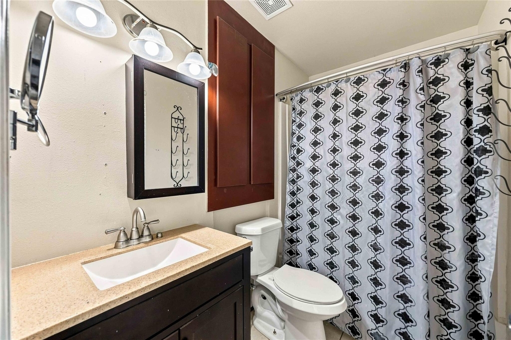1814 Country Village Boulevard - Photo 13