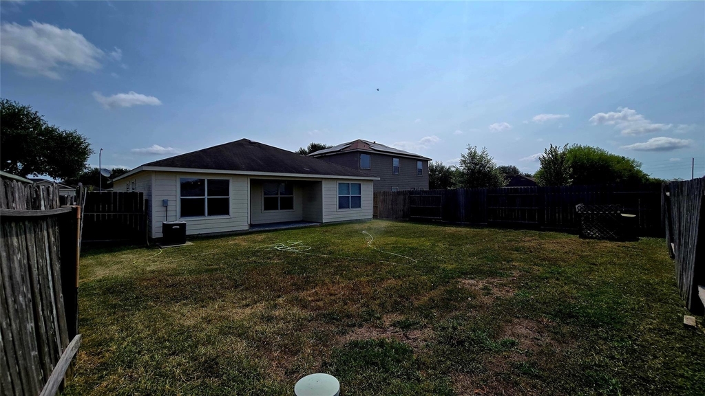 7122 Sunrise Hill Lane - Photo 25