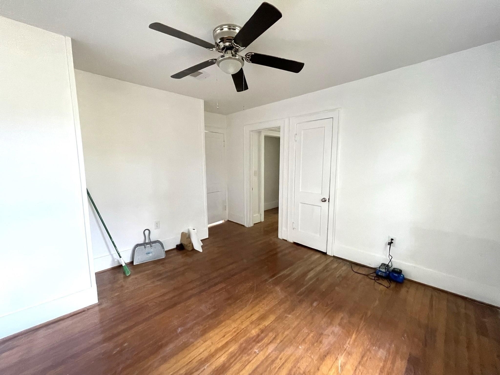 107 Sinclair Street - Photo 23