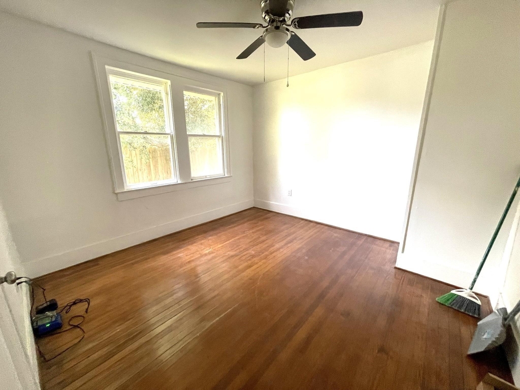 107 Sinclair Street - Photo 25