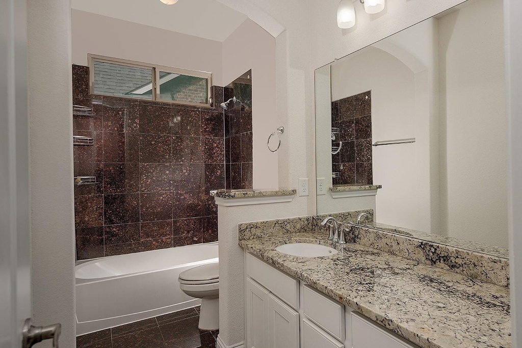 46 Caprice Bend Place - Photo 24