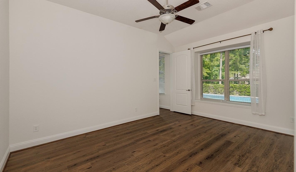 46 Caprice Bend Place - Photo 21