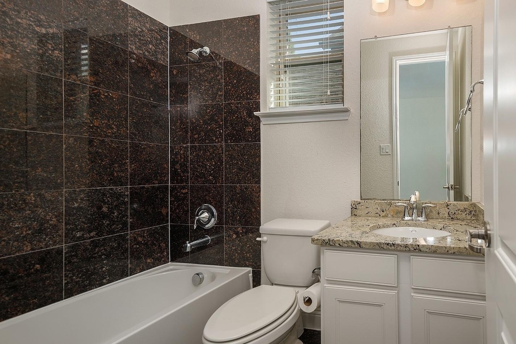 46 Caprice Bend Place - Photo 22