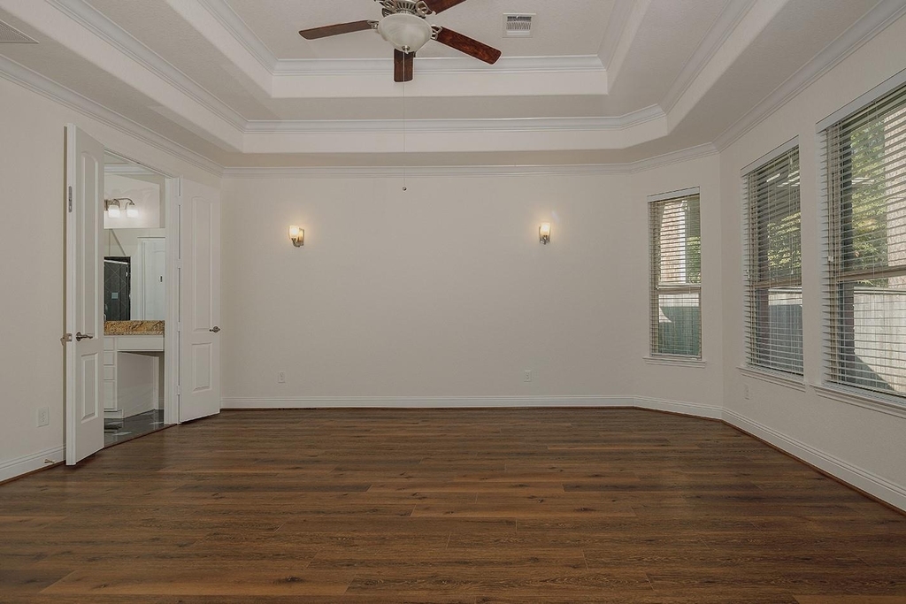 46 Caprice Bend Place - Photo 17