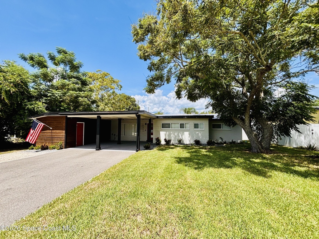 2690 Smokey Lane - Photo 0