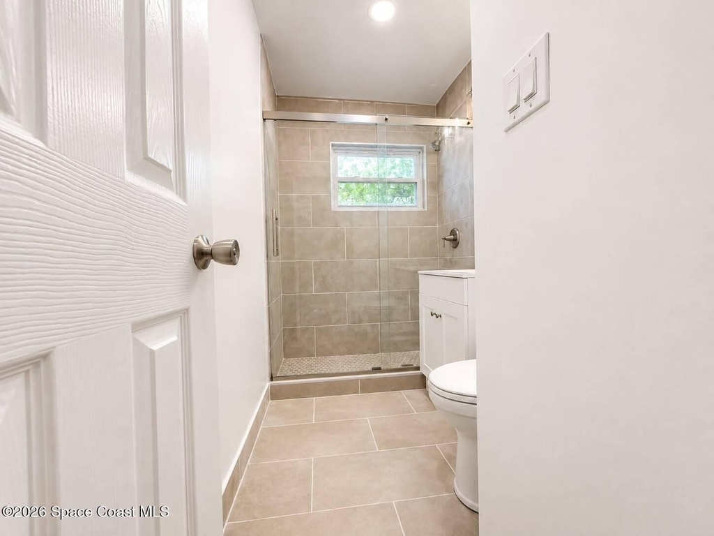 4450 Browning Avenue - Photo 3