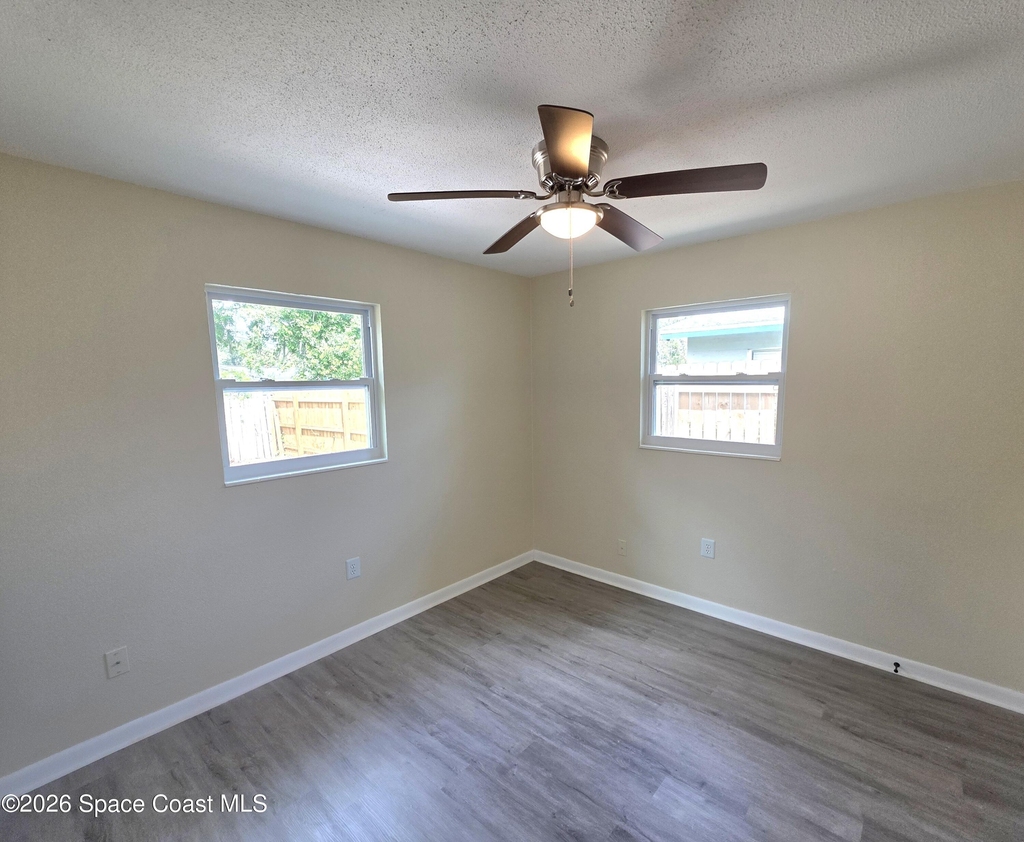 621 S Georgia Avenue - Photo 9