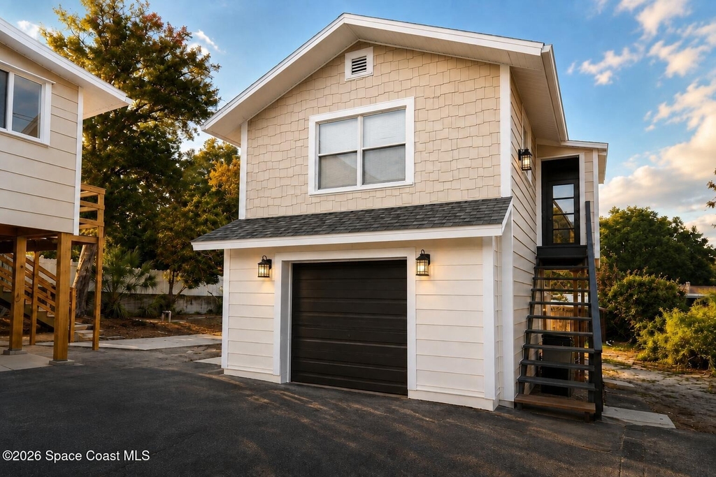 44 Barton Avenue - Photo 0