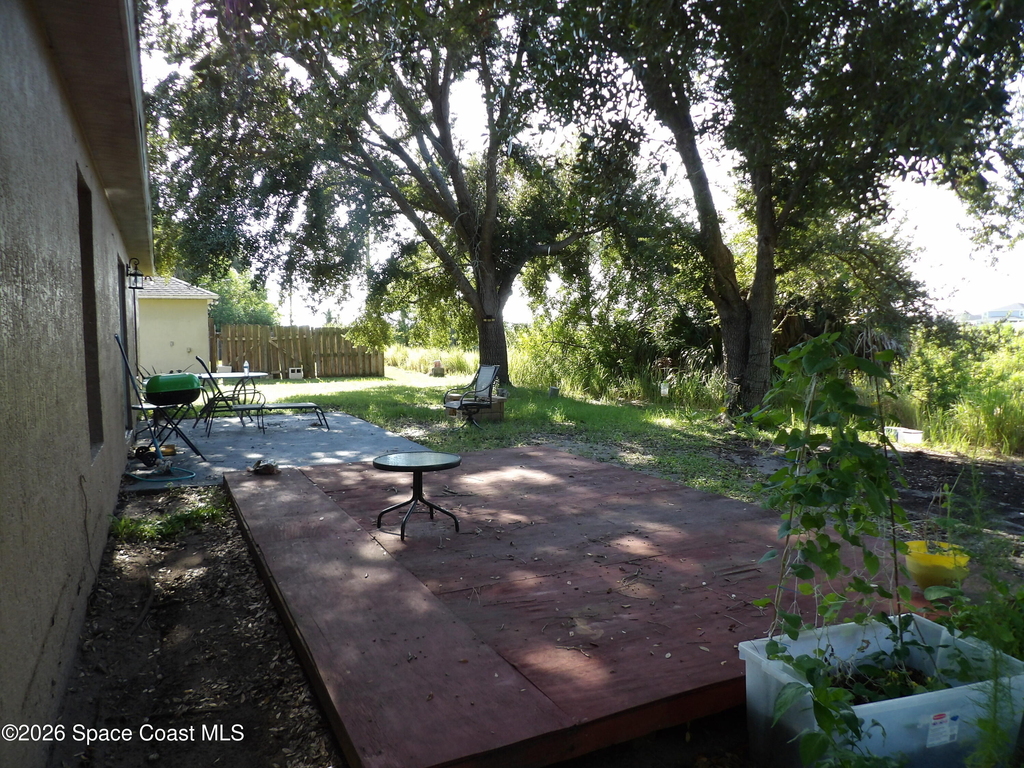 1042 Brookfield Street Se - Photo 17