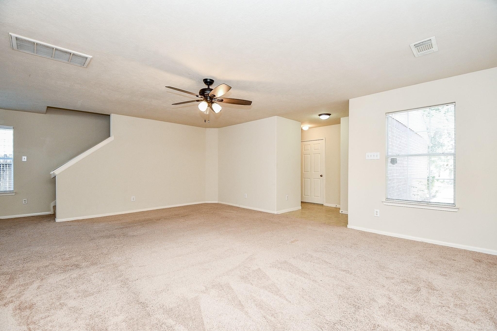 13979 Maximos Dr - Photo 7