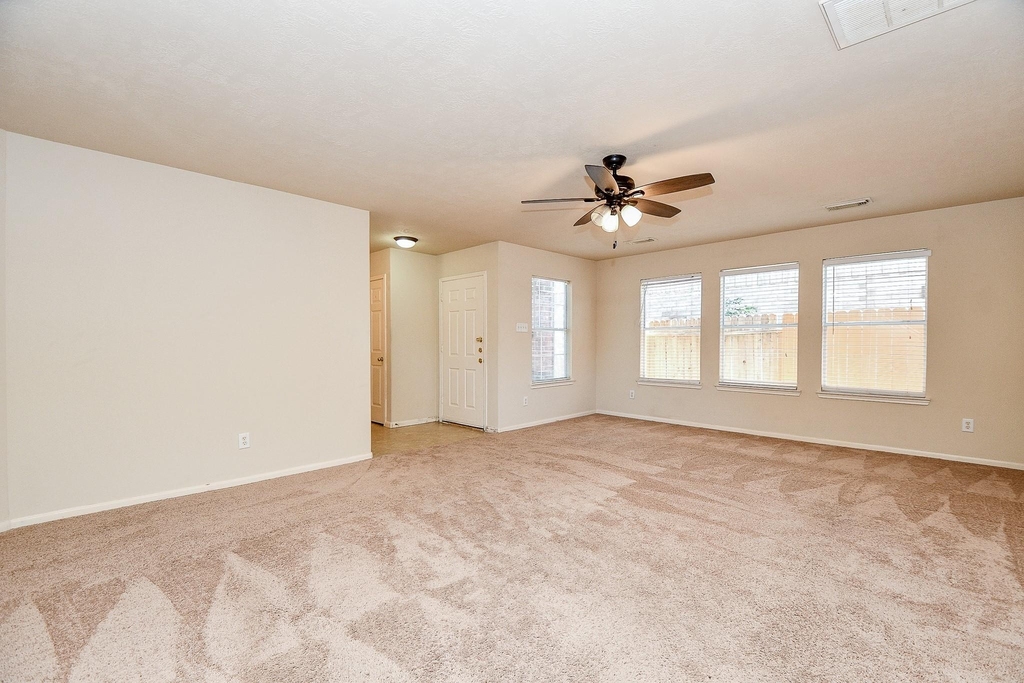 13979 Maximos Dr - Photo 8