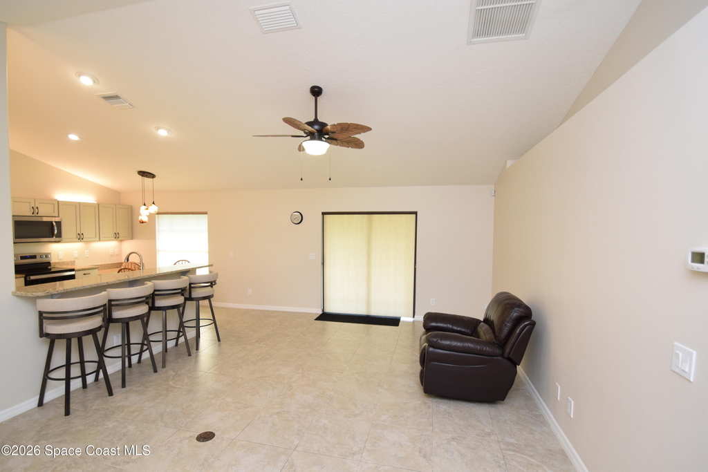 1961 Gloria Circle Ne - Photo 3