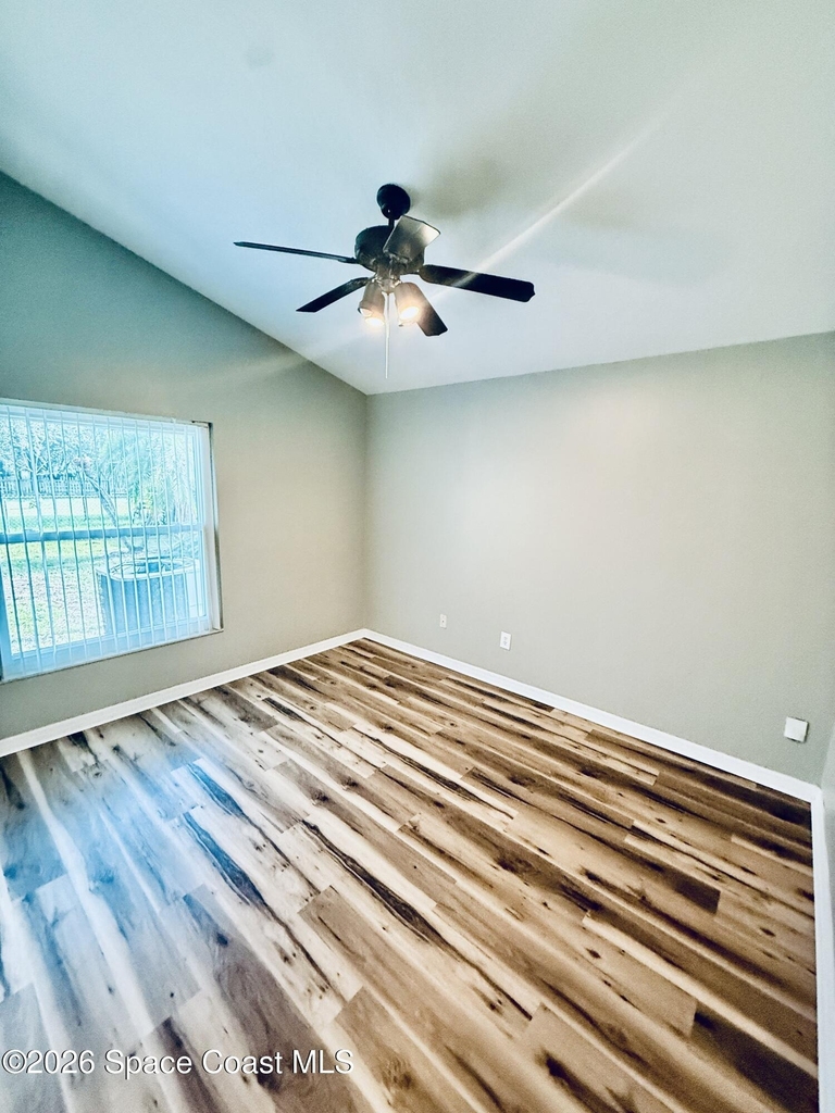 1686 Rustic Way - Photo 19