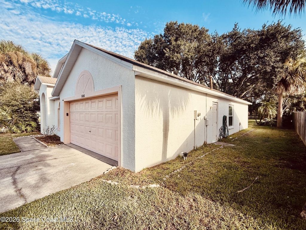 1686 Rustic Way - Photo 1