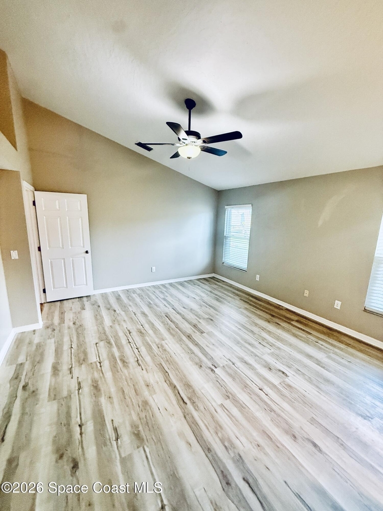 1686 Rustic Way - Photo 14