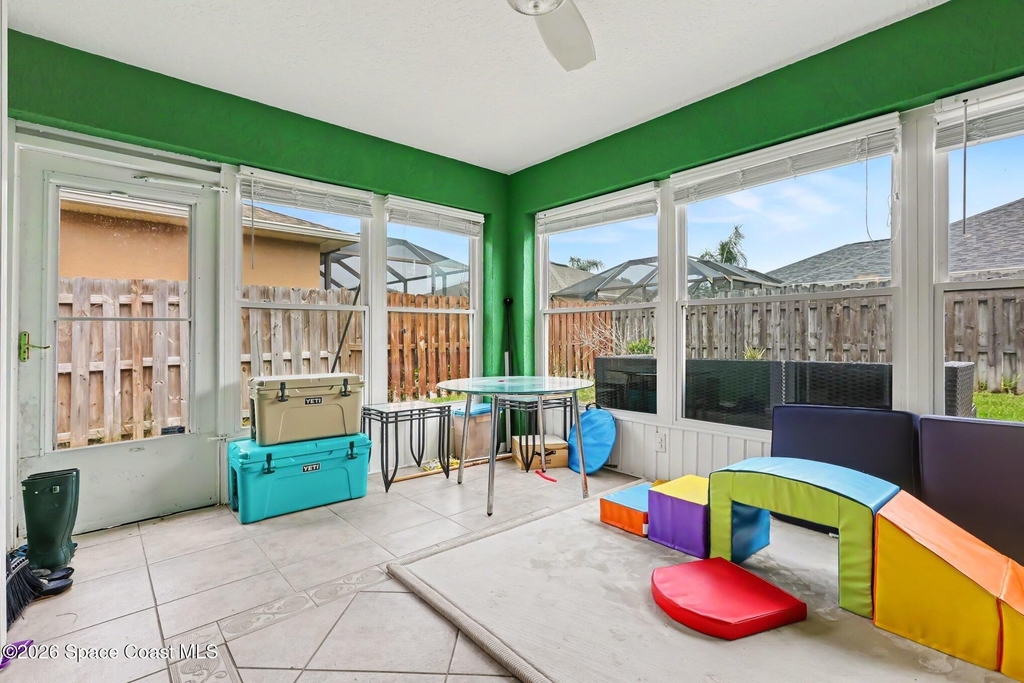 1575 Sun Gazer Drive - Photo 15