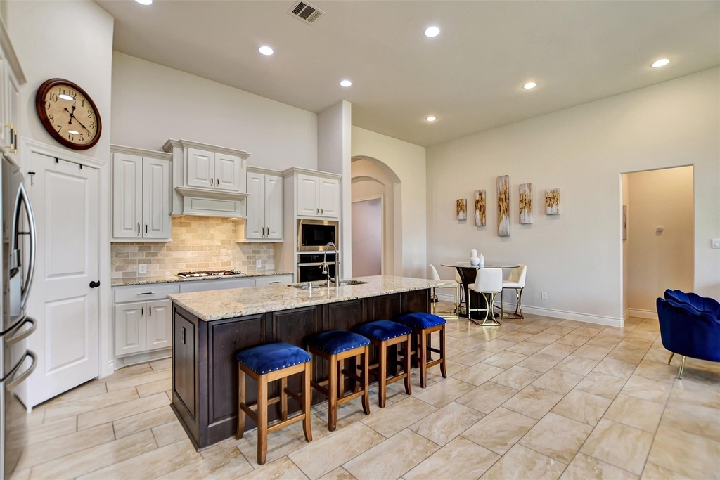 10710 Balivcar Court - Photo 16