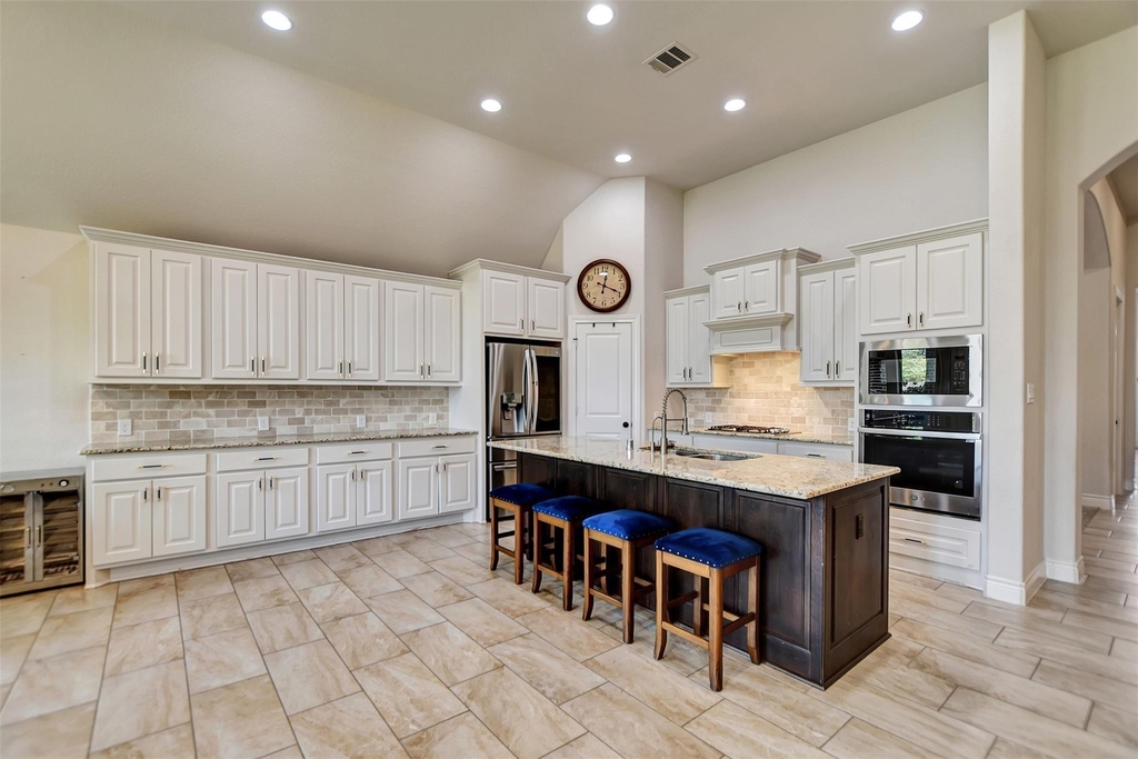 10710 Balivcar Court - Photo 14