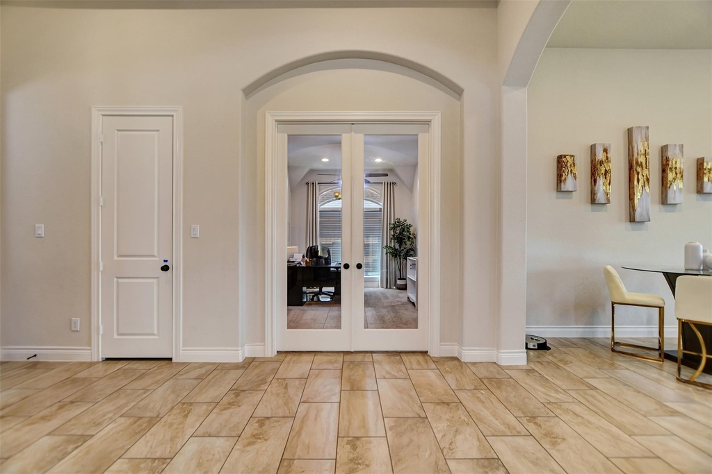 10710 Balivcar Court - Photo 7