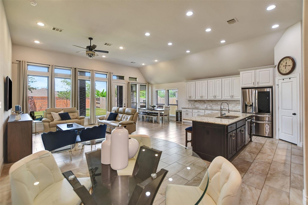 10710 Balivcar Court - Photo 9