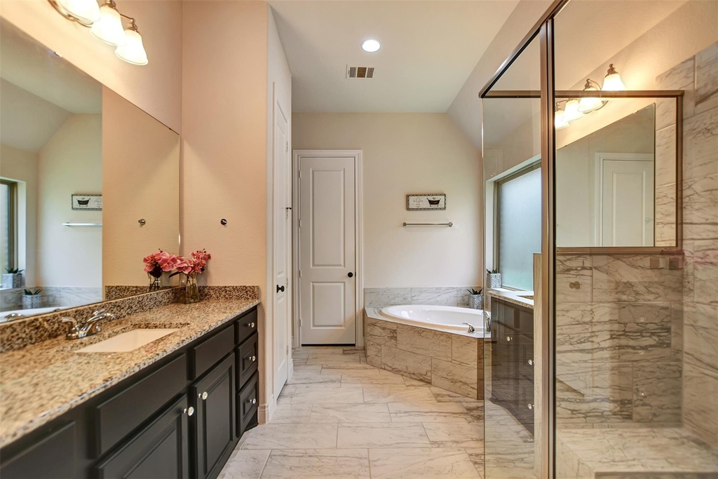 10710 Balivcar Court - Photo 25