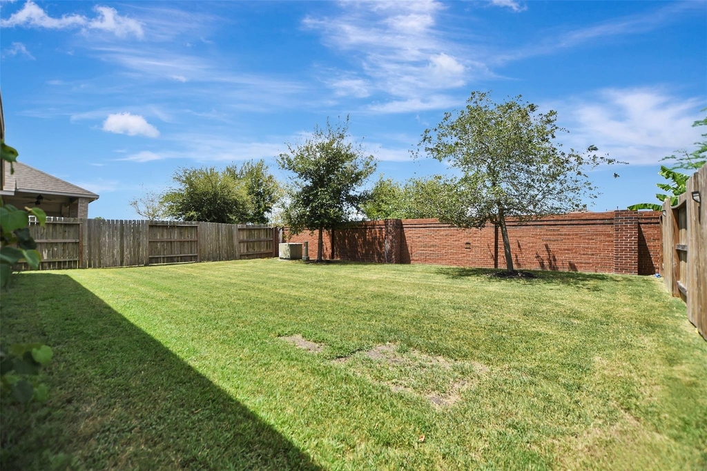 10710 Balivcar Court - Photo 34