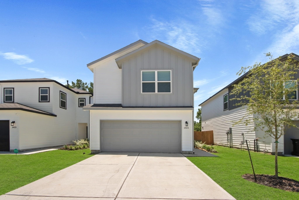 1415 Acorn Meadow Street - Photo 0