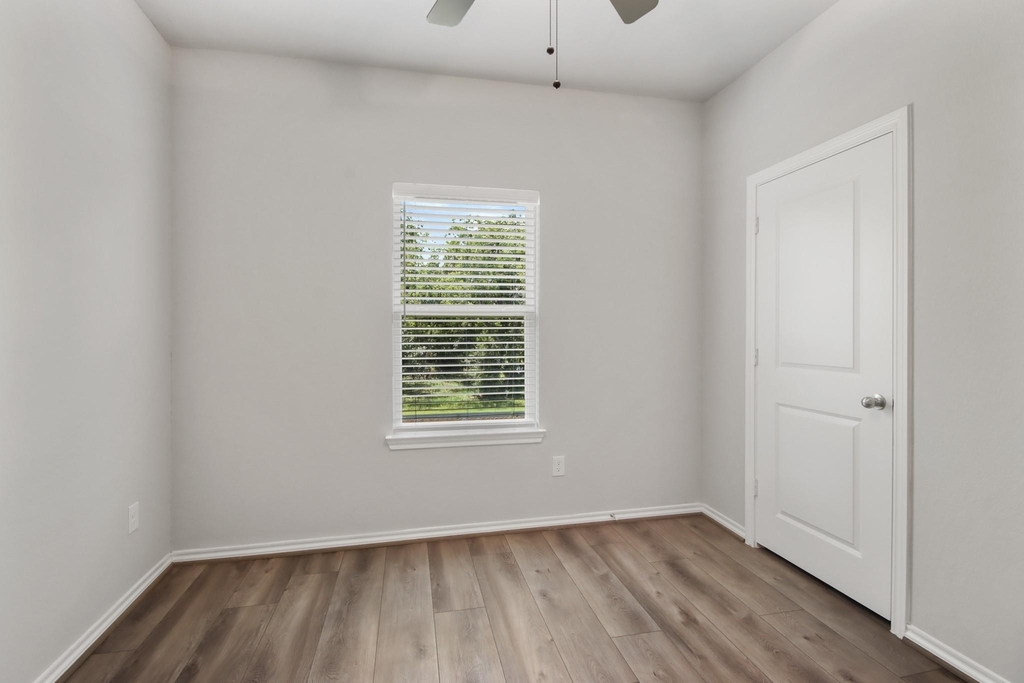 1415 Acorn Meadow Street - Photo 11