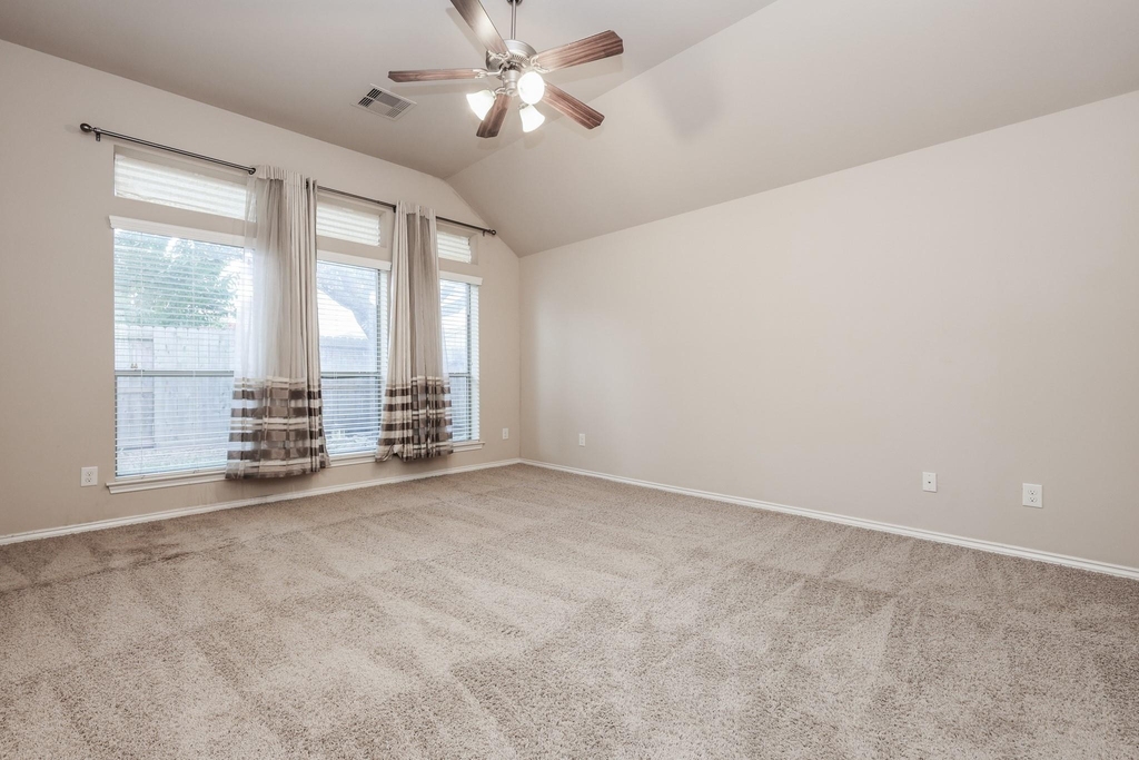 2919 Chalet Knolls Lane - Photo 21