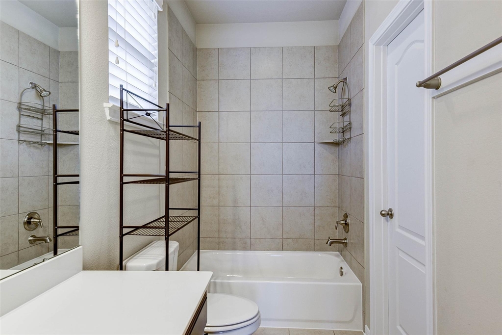 2603 Deerwood Heights Lane - Photo 18