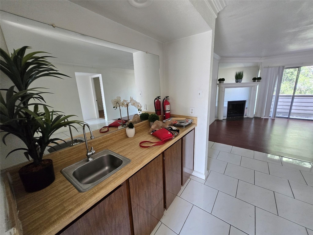 8323 Wilcrest Drive - Photo 3