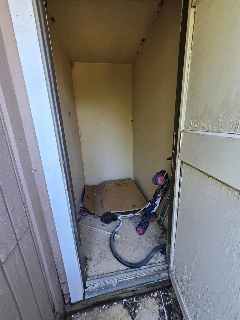 8323 Wilcrest Drive - Photo 16